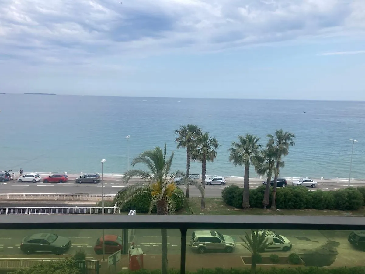 Appartement Cannes Front De Mer